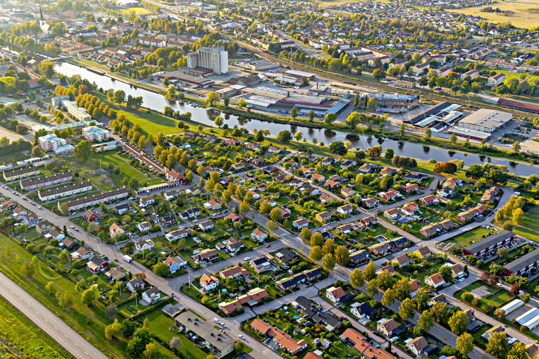 aerial photo, aerial photo, aerial photos, aerial photos, Arboga, Arbogan, drone aerial, drnarfoto, evening light, Sjukhusgrdet, stder, Vstmanland