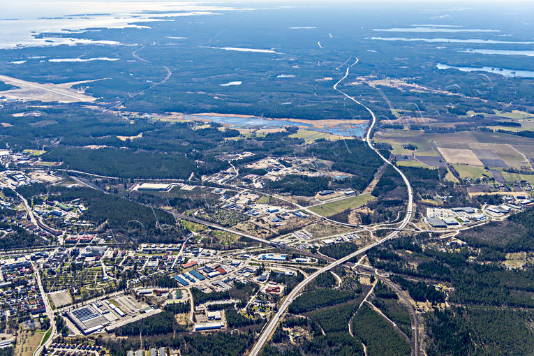 aerial photo, aerial photo, aerial photos, aerial photos, drone aerial, drnarfoto, E4 highway, Halsingland, Lngt, samhllen, spring, stder, Sderhamn, lsjn