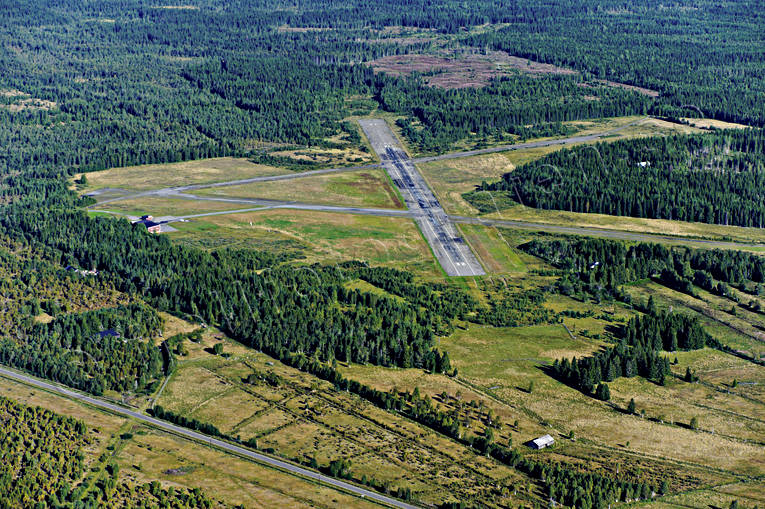 aerial photo, aerial photo, aerial photos, aerial photos, airfield, airport, drone aerial, drnarfoto, Hallviken, installations, Jamtland, runways, summer