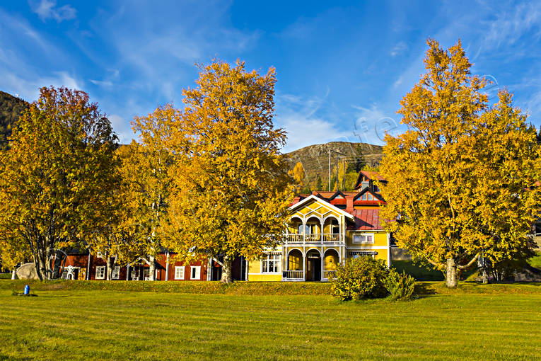 autumn, autumn colours, autumn leaves, buildings, farms, house, Jamtland, Tottens byvg