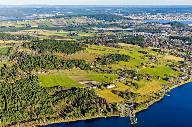aerial photo, aerial photo, aerial photos, aerial photos, autumn, car ferry, drone aerial, drnarfoto, ferry, Froson, hrke, Jamtland, Kungsgrdsviken, Ostersund, stder