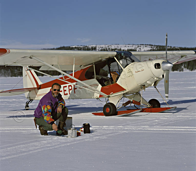 aviation, coffee break, communications, Cub, fly, Piper, ski flight, super, touched down, winter, winter flying