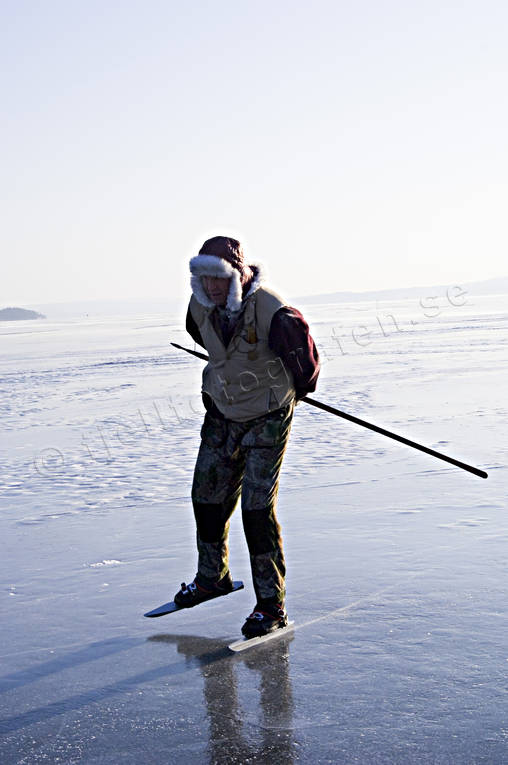 cold, cold, Great Lake, ice pick, ices, long-distance skating, long-distance trip, natural ice, skate, skater, skating, skating-ice, wild-life, winter, ventyr