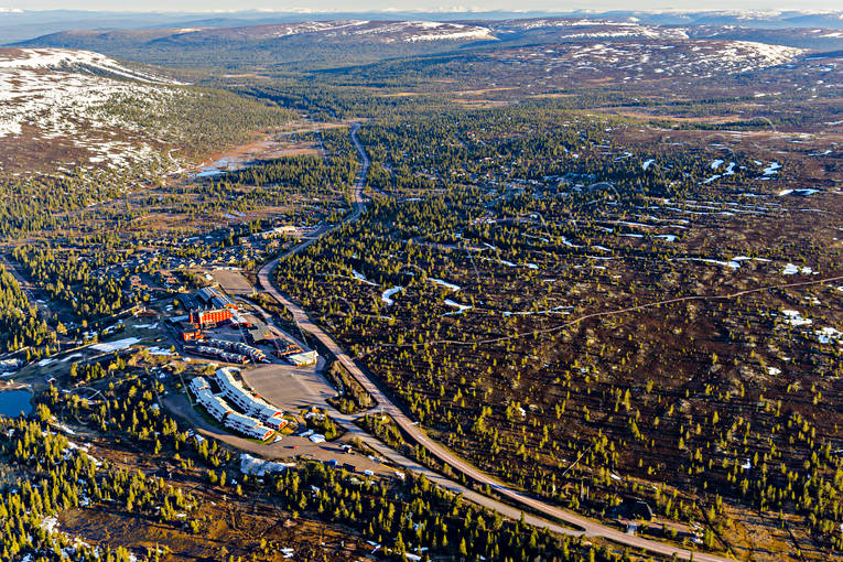 aerial photo, aerial photo, aerial photos, aerial photos, Dalarna, drone aerial, drnarfoto, Hgfjllshotell, installations, ski resort, ski resort, ski slopes, SkiStar, spring, Slens
