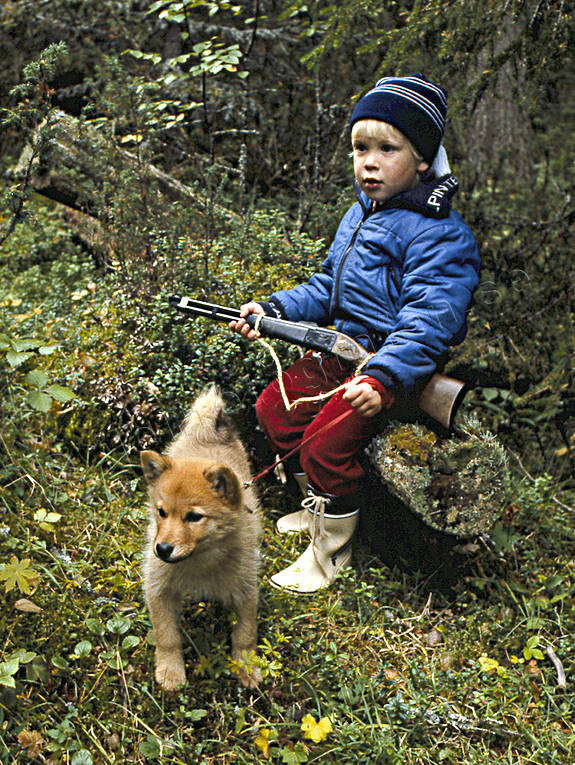 allmnjakt, boy, children, finnish spitz, hunter, hunting, puppy, Raija