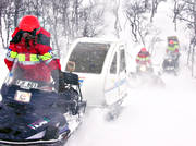 alpine rescue team, alpine rescuer, communication, communications, land communication, motor sports, mountain, mountain, snow storm, snowmobile, snowmobile, storm, storm, winter, ventyr